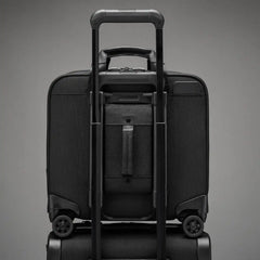 Medium Spinner Brief